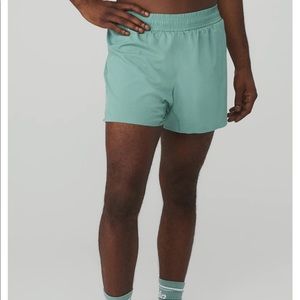 ALO Yoga 5'' Adapt Running Short, M blue agave